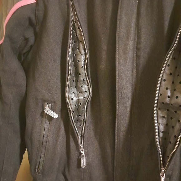 Very nice Harley Davidson riding jacket. - Picture 2 of 14